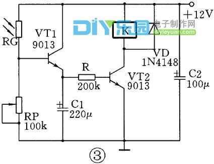 三极管组成的光控开关电路原理图