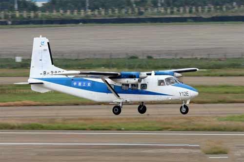 中国8架小鹰500飞机明年将交付老挝